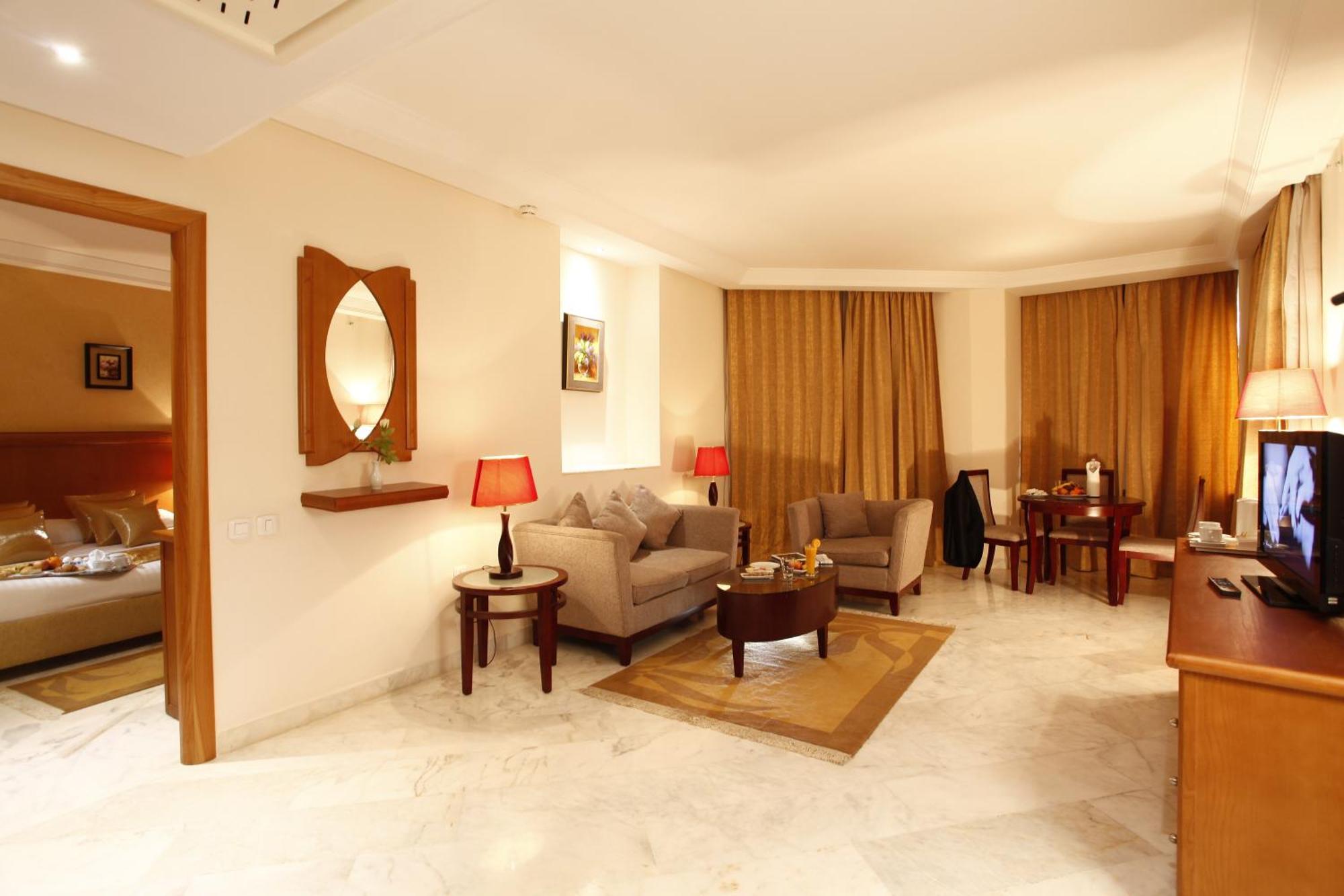 Junior Suite,1618821660:JPEG